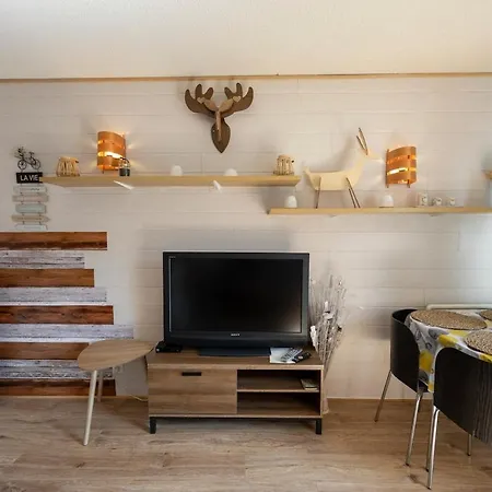 Beau 1500 Apartment *